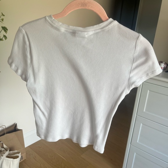 TNA T-shirt - Picture 3 of 3